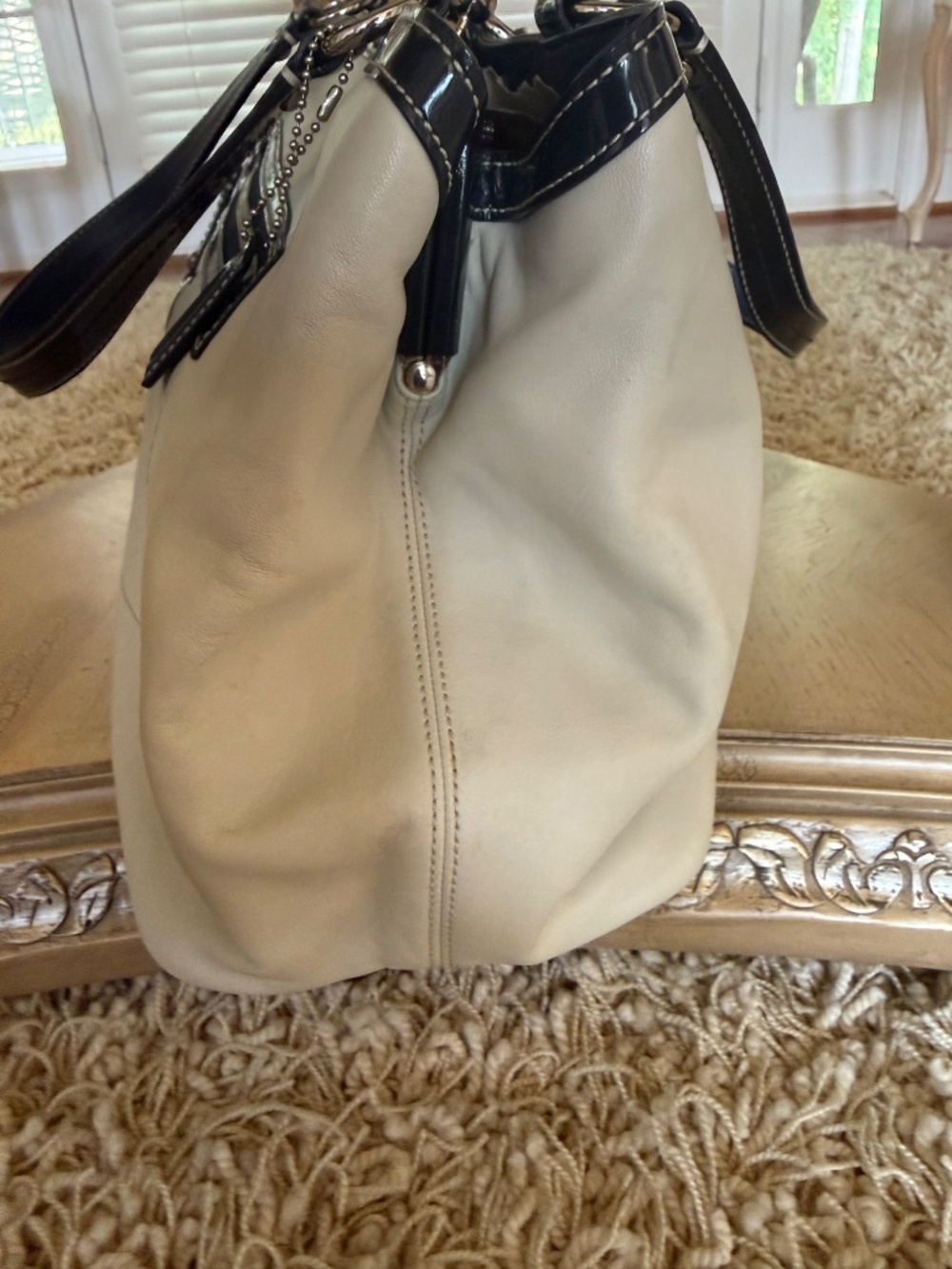 COACH Laura Kisslock Framed Ivory Leather Satchel Red Interior F14866 - Picture 8 of 16